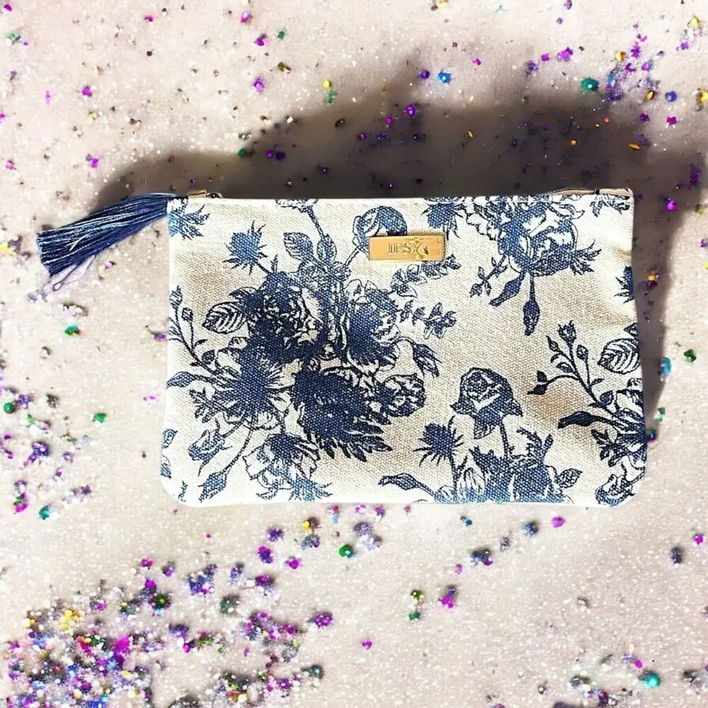 MAY 2025 Ipsy Glam Bag NWOB 5x7” - Bag only